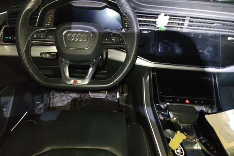 Used Audi Q8 2019 55 TFSI Prestige Dynamic Edition Steering Wheel