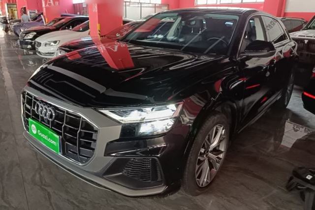 Ojetý Audi Q8 2021 55 TFSI Luxury Dynamic Edition