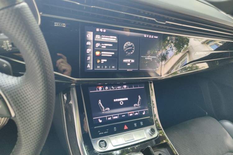 Used Audi Q8 2021 55 TFSI Prestige Dynamic Edition Audio And AC Panel