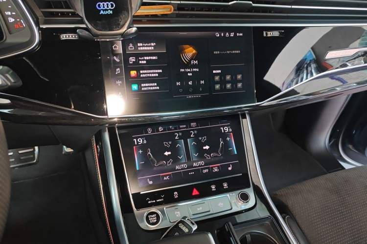 Used Audi Q8 2021 55 TFSI Prestige Dynamic Edition Audio And AC Panel