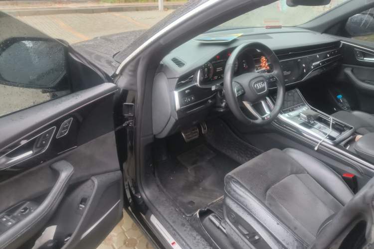 Used Audi Q8 2021 55 TFSI Prestige Dynamic Edition Driver Seat