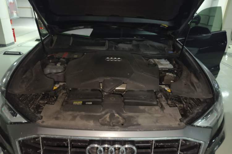 Used Audi Q8 2021 55 TFSI Luxury Dynamic Edition Engine Bay