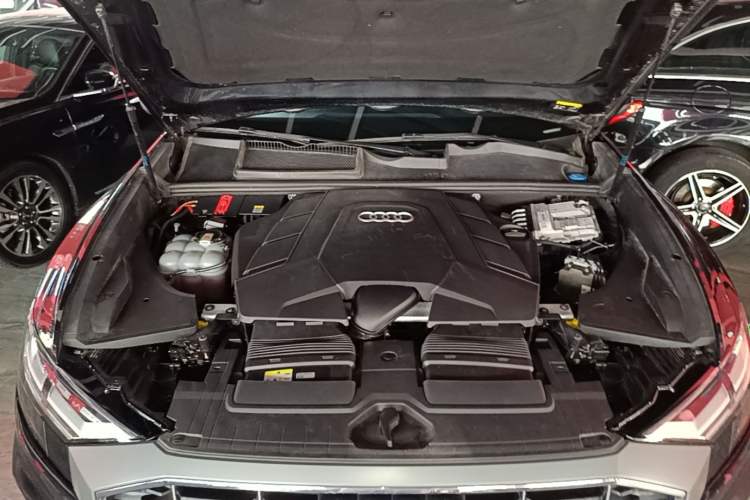 Used Audi Q8 2021 55 TFSI Luxury Dynamic Edition Engine Bay