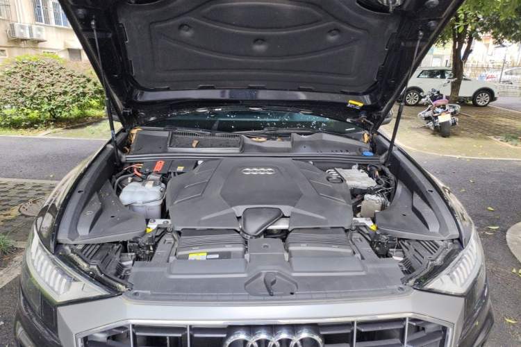 Used Audi Q8 2021 55 TFSI Prestige Dynamic Edition Engine Bay
