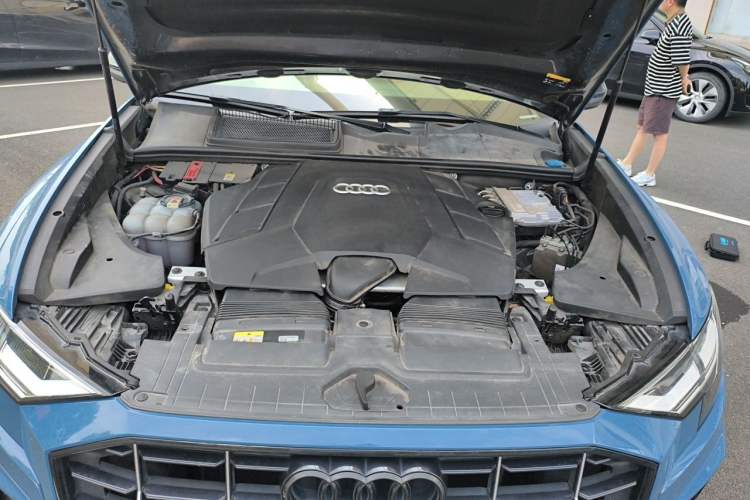 Used Audi Q8 2021 55 TFSI Luxury Dynamic Edition Engine Bay