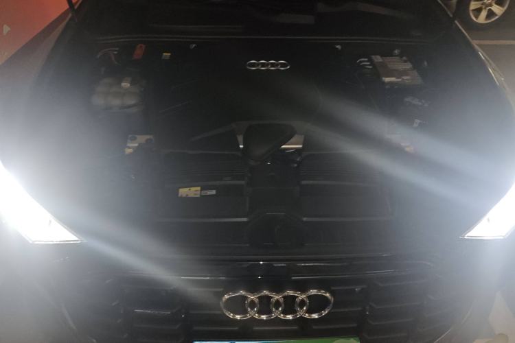 Used Audi Q8 2021 55 TFSI Luxury Dynamic Edition Engine Bay