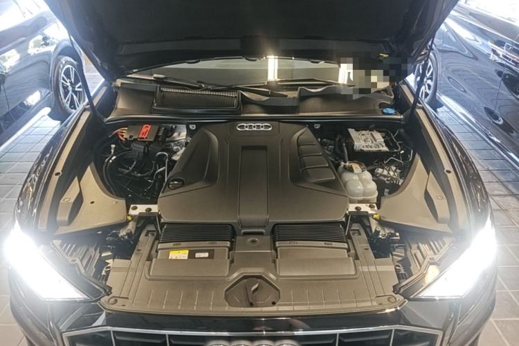 Used Audi Q8 2021 45 TFSI Luxury Prestige Edition Engine Bay