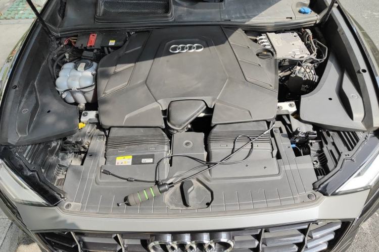Used Audi Q8 2021 55 TFSI Luxury Dynamic Edition Engine Bay