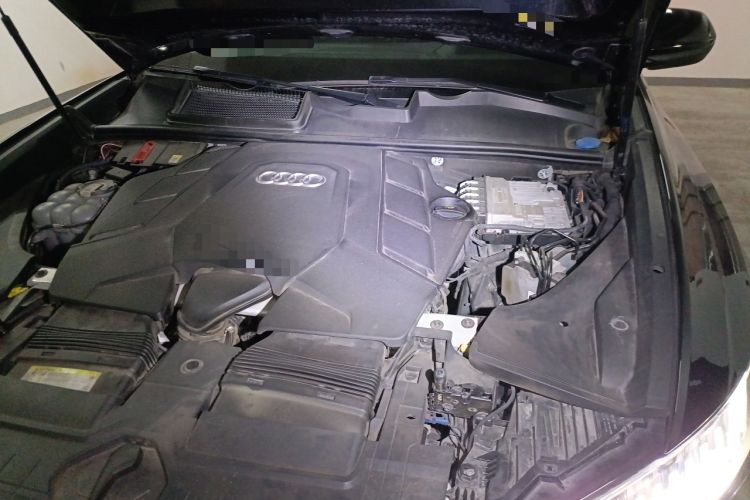 Used Audi Q8 2021 55 TFSI Prestige Dynamic Edition Engine Bay Left