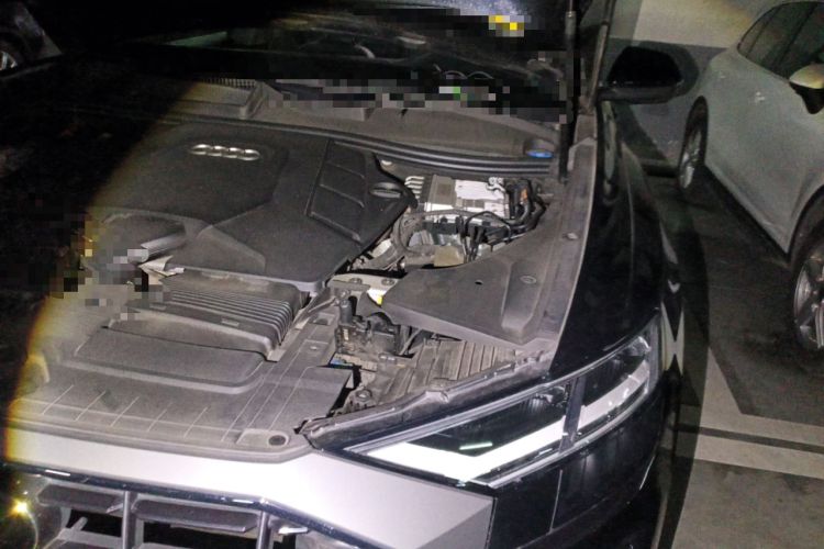 Used Audi Q8 2021 55 TFSI Luxury Dynamic Edition Engine Bay Left