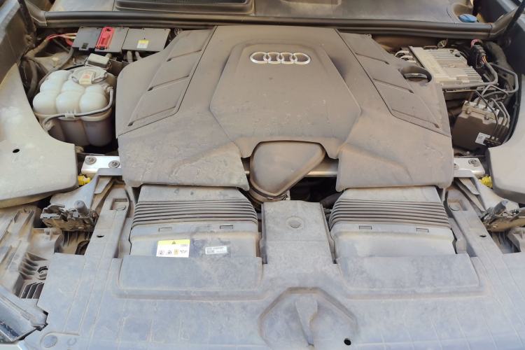 Used Audi Q8 2021 55 TFSI Luxury Dynamic Edition Engine Bay