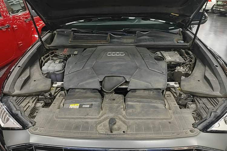 Used Audi Q8 2021 55 TFSI Prestige Dynamic Edition Engine Bay