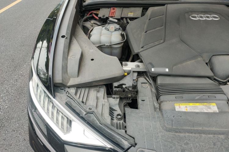 Used Audi Q8 2021 55 TFSI Prestige Dynamic Edition Engine Bay Right