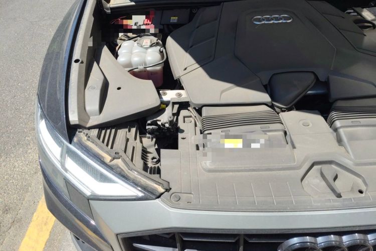Used Audi Q8 2021 55 TFSI Luxury Dynamic Edition Engine Bay Right