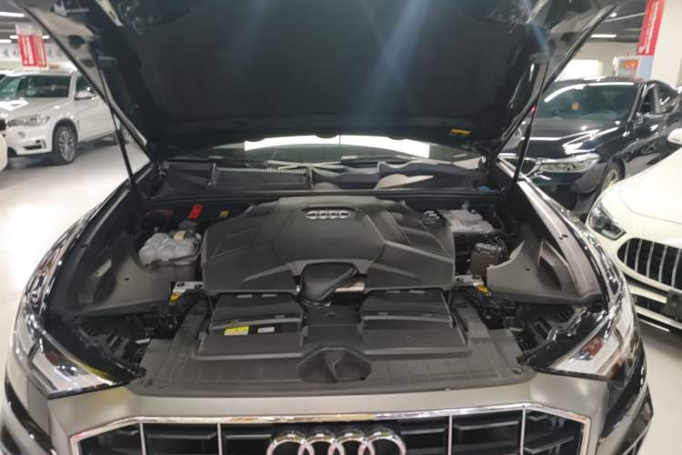 Used Audi Q8 2021 55 TFSI Luxury Dynamic Edition Engine Bay