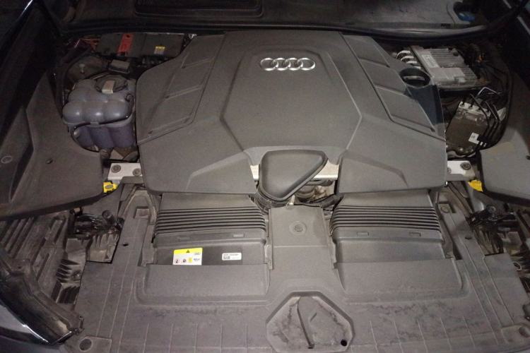 Used Audi Q8 2021 55 TFSI Luxury Dynamic Edition Engine Bay