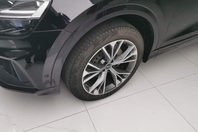Used Audi Q8 2021 55 TFSI Luxury Dynamic Edition Exterior 3
