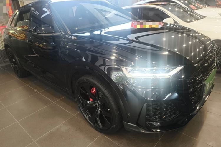 Used Audi Q8 2021 55 TFSI Luxury Dynamic Edition Front Right 45 Deg