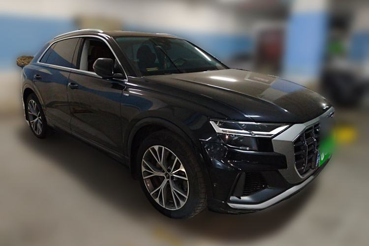 Used Audi Q8 2021 55 TFSI Luxury Dynamic Edition Front Right 45 Deg