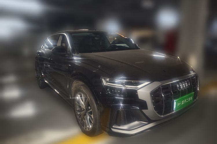 Used Audi Q8 2021 55 TFSI Luxury Dynamic Edition Front Right 45 Deg