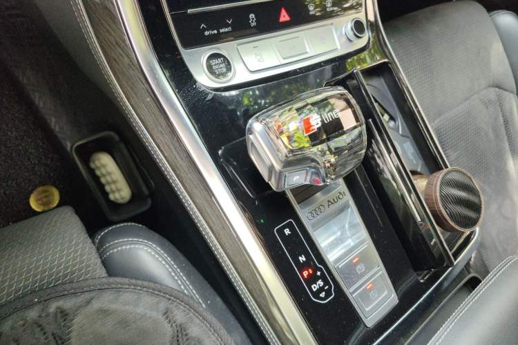 Used Audi Q8 2021 55 TFSI Prestige Dynamic Edition Gear Lever