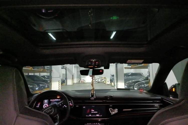 Used Audi Q8 2021 55 TFSI Prestige Dynamic Edition Headliner
