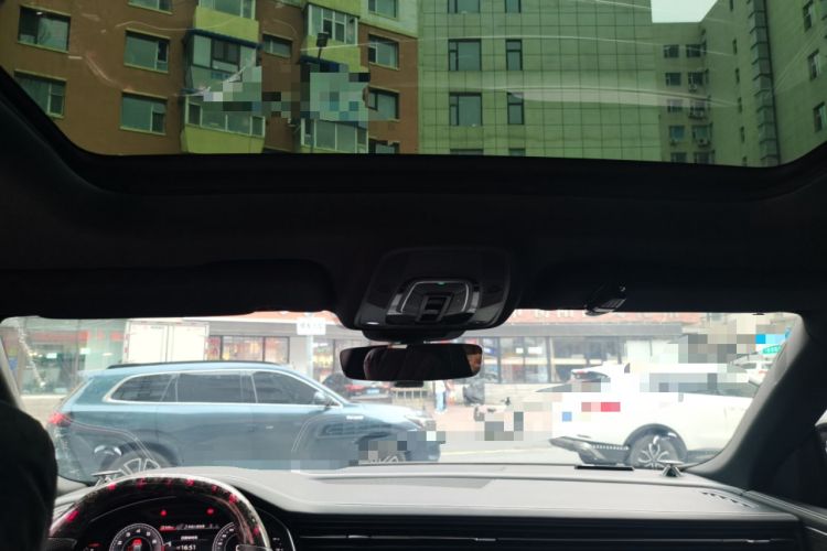 Used Audi Q8 2021 55 TFSI Luxury Dynamic Edition Headliner