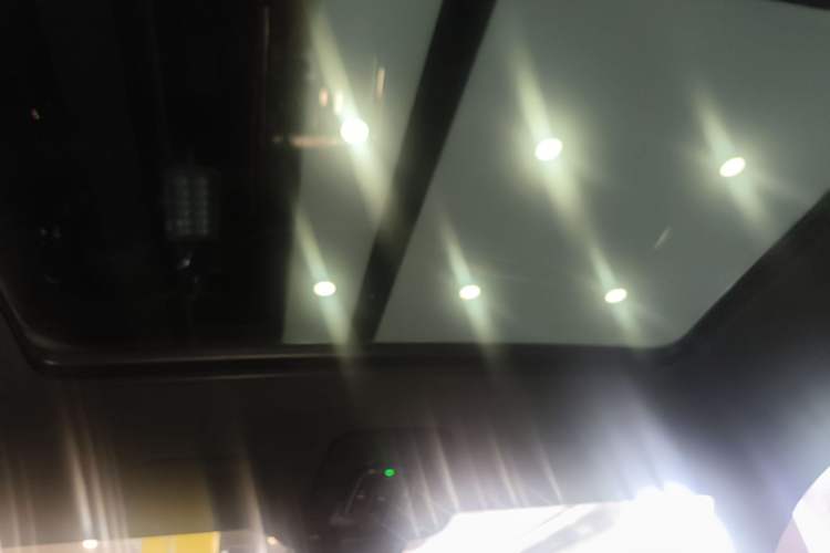 Used Audi Q8 2021 55 TFSI Luxury Dynamic Edition Headliner