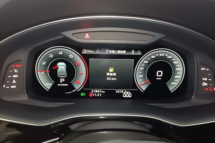 Used Audi Q8 2021 55 TFSI Luxury Dynamic Edition Instrument Cluster