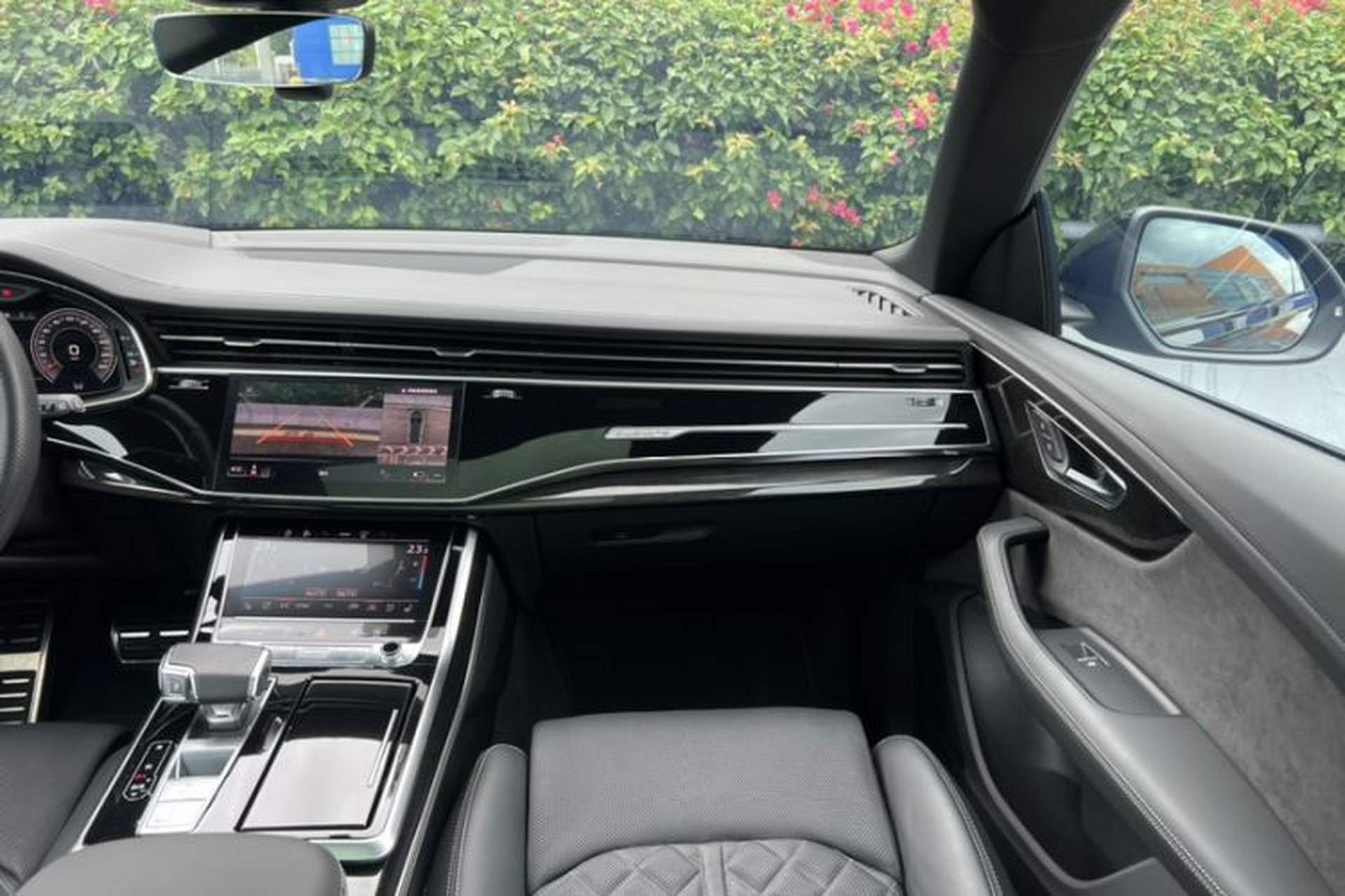 Used Audi Q8 2021 55 TFSI Prestige Dynamic Edition Interior 1