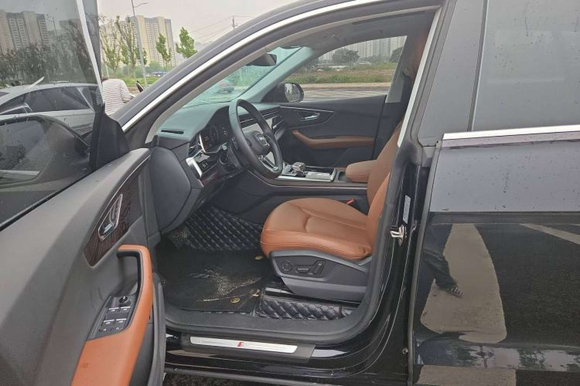 Used Audi Q8 2021 55 TFSI Luxury Dynamic Edition Interior 1