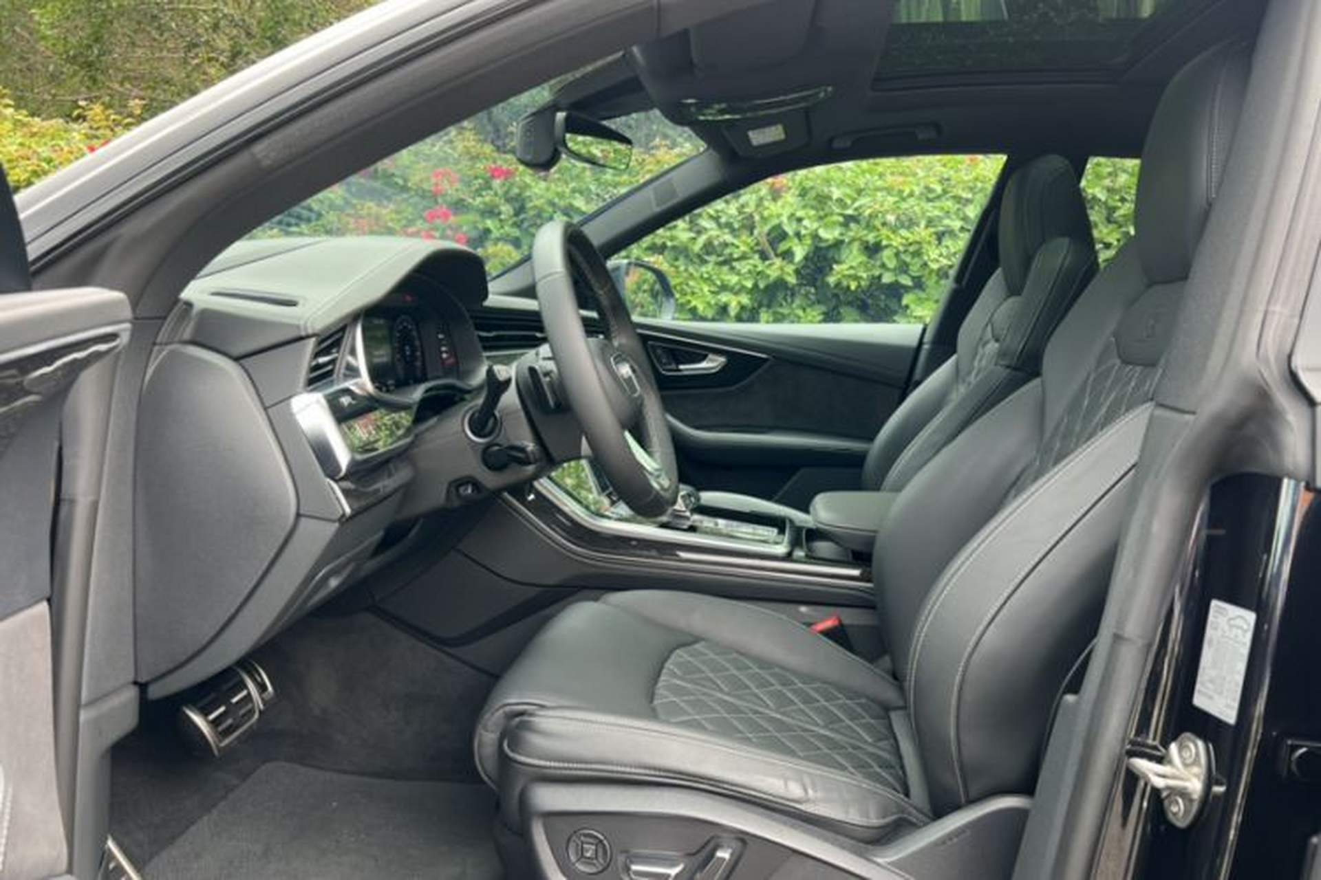 Used Audi Q8 2021 55 TFSI Prestige Dynamic Edition Interior 11