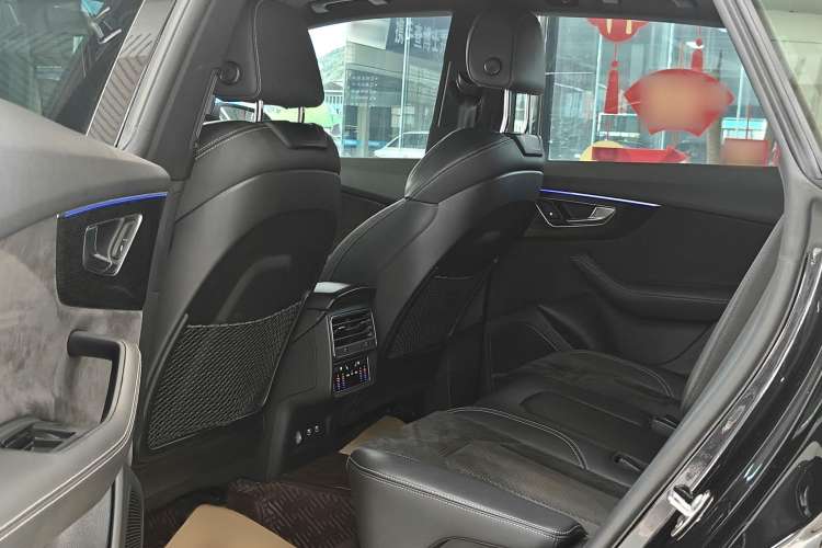 Used Audi Q8 2021 55 TFSI Prestige Dynamic Edition Interior 5