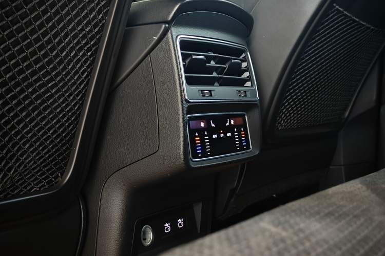 Used Audi Q8 2021 55 TFSI Prestige Dynamic Edition Interior 6