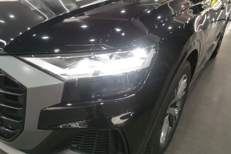 Used Audi Q8 2021 55 TFSI Luxury Dynamic Edition Left Front Headlight