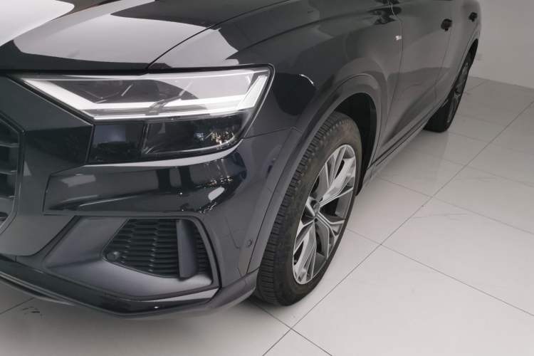 Used Audi Q8 2021 55 TFSI Luxury Dynamic Edition Left Front Headlight