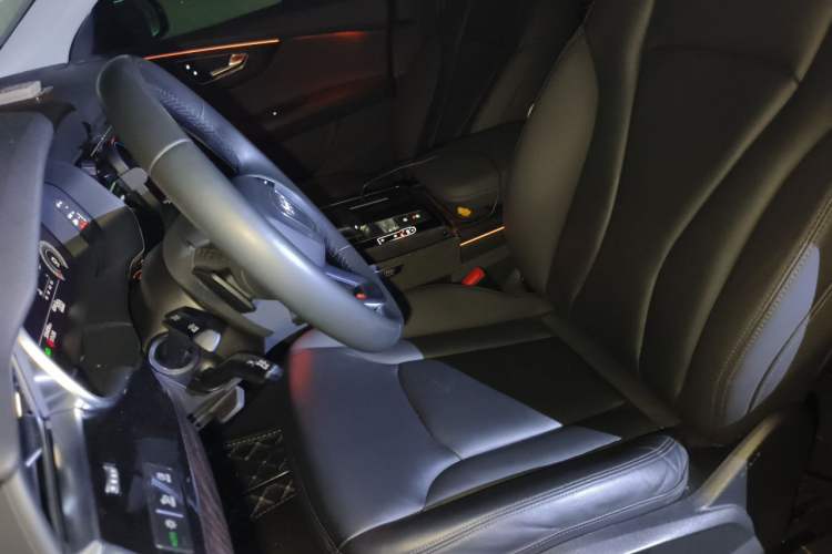 Used Audi Q8 2021 55 TFSI Luxury Dynamic Edition Left Front Seat