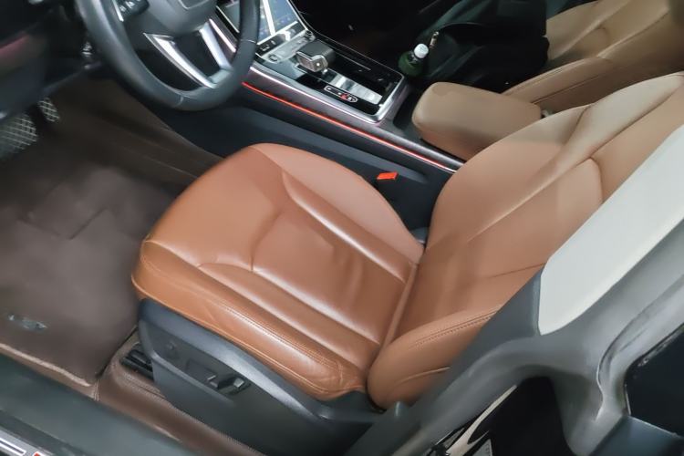 Used Audi Q8 2021 55 TFSI Luxury Dynamic Edition Left Front Seat