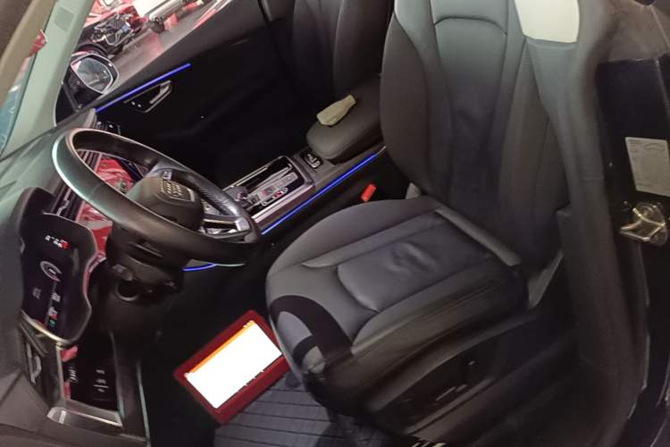 Used Audi Q8 2021 55 TFSI Luxury Dynamic Edition Left Front Seat