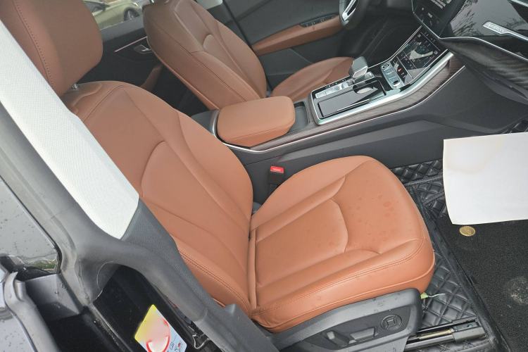Used Audi Q8 2021 55 TFSI Luxury Dynamic Edition Left Front Seat
