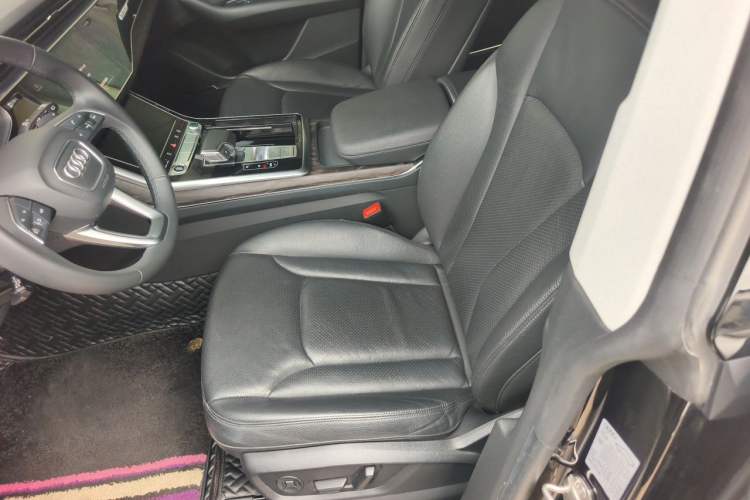 Used Audi Q8 2021 45 TFSI Prestige Dynamic Edition Left Front Seat