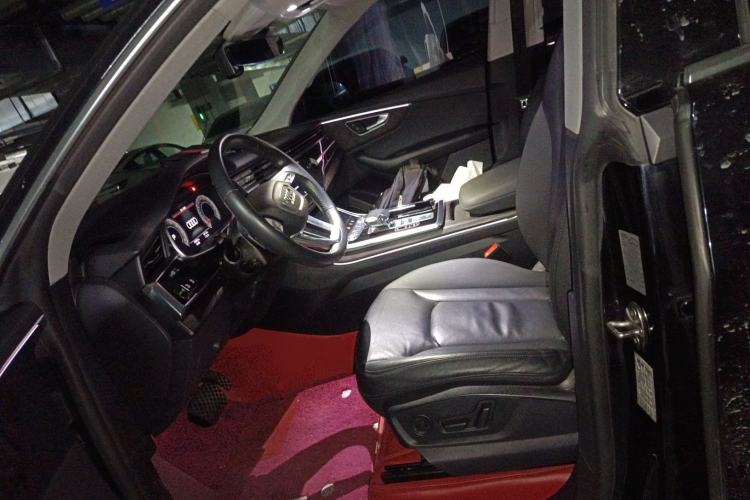 Used Audi Q8 2021 55 TFSI Luxury Dynamic Edition Left Front Seat