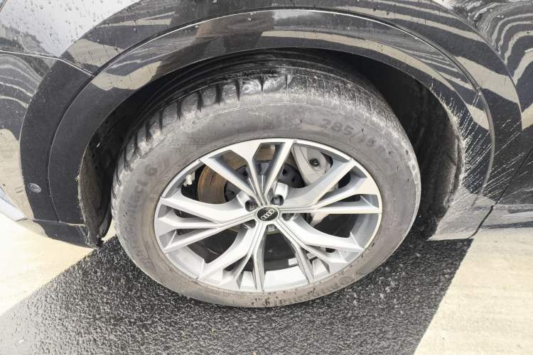 Used Audi Q8 2021 55 TFSI Luxury Dynamic Edition Left Front Wheel Hub