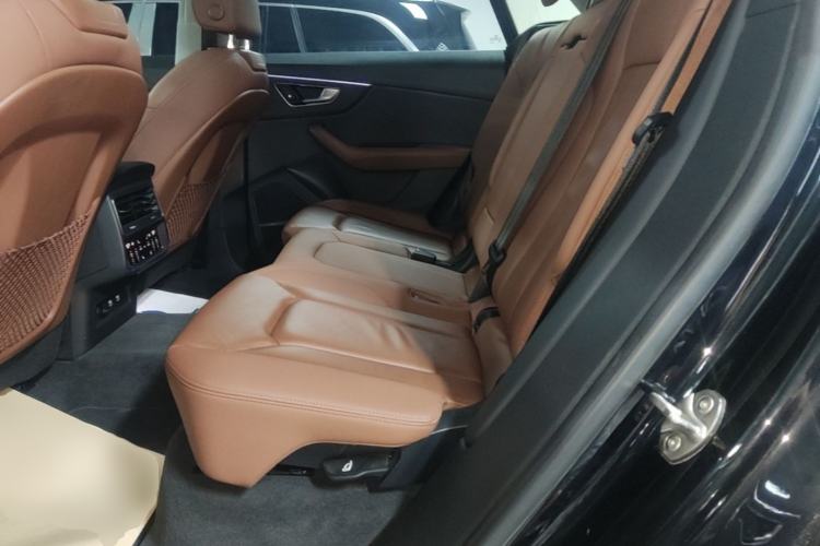 Used Audi Q8 2021 55 TFSI Luxury Dynamic Edition Left Rear Seat