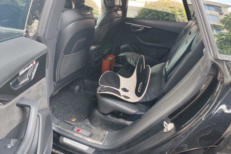 Used Audi Q8 2021 55 TFSI Prestige Dynamic Edition Left Rear Seat