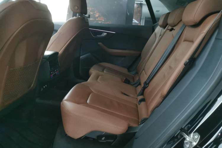 Used Audi Q8 2021 55 TFSI Luxury Dynamic Edition Left Rear Seat