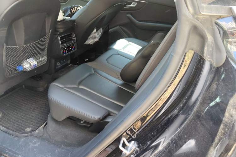 Used Audi Q8 2021 55 TFSI Luxury Dynamic Edition Left Rear Seat