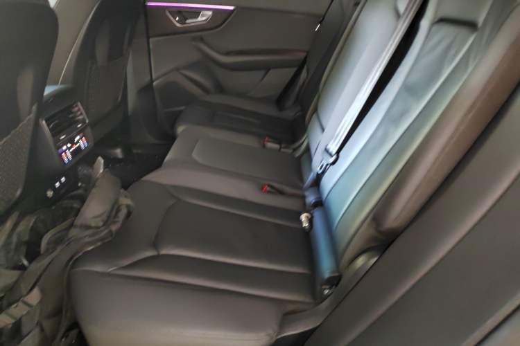 Used Audi Q8 2021 55 TFSI Luxury Dynamic Edition Left Rear Seat