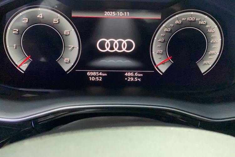 Used Audi Q8 2021 55 TFSI Luxury Dynamic Edition Odometer Close Up