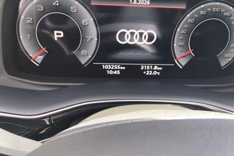 Used Audi Q8 2021 55 TFSI Luxury Dynamic Edition Odometer Close Up